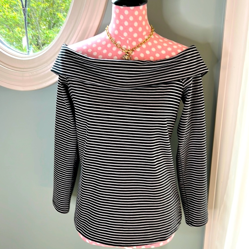 GAP Off-the-Shoulder Striped Top Size L